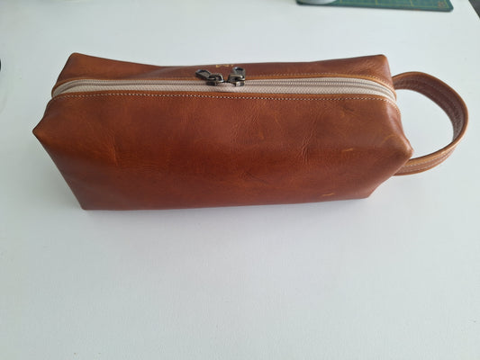 Handcrafted Leather Toiletry Bag (Personalised)