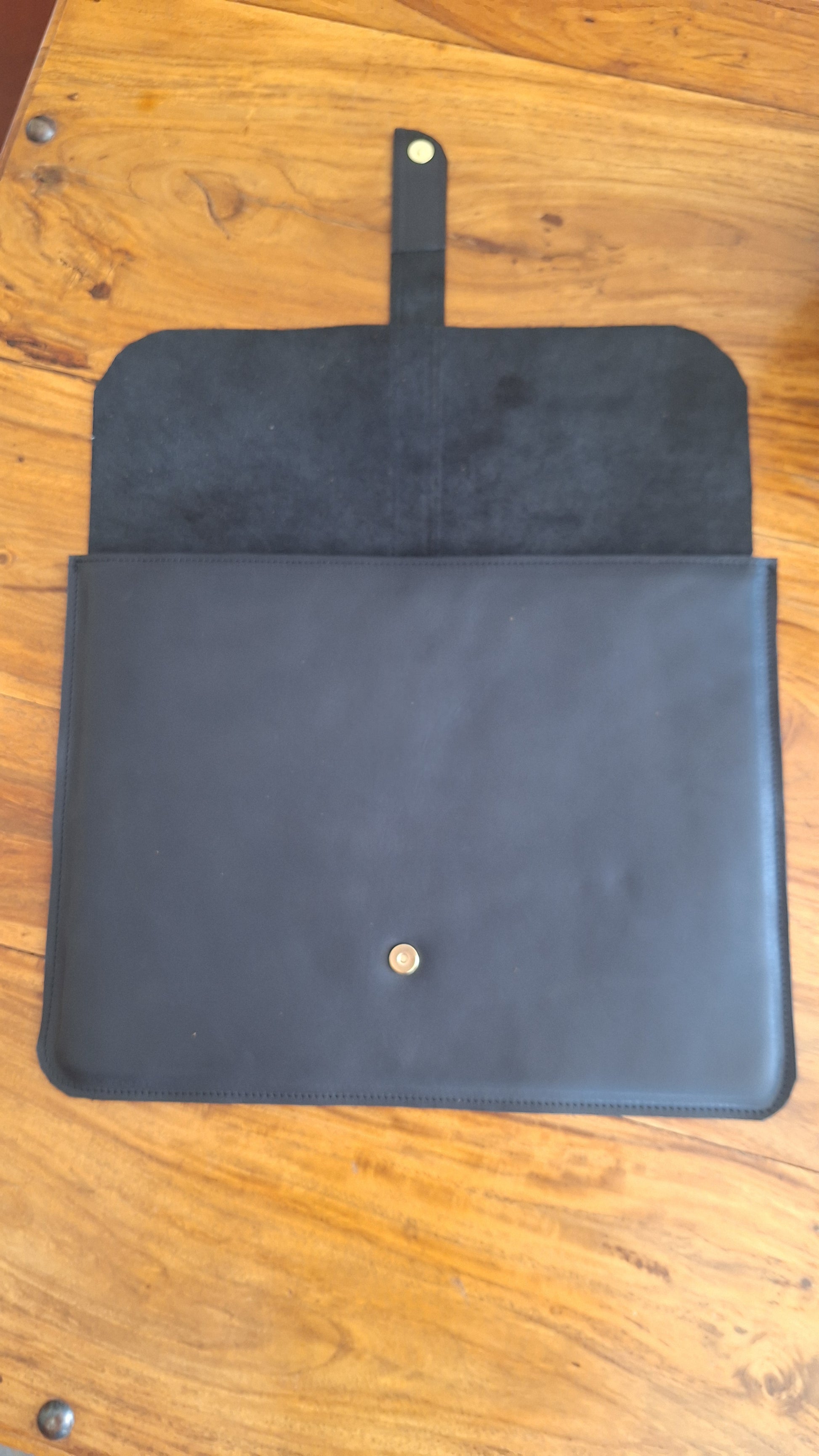 Leather laptop sleeve