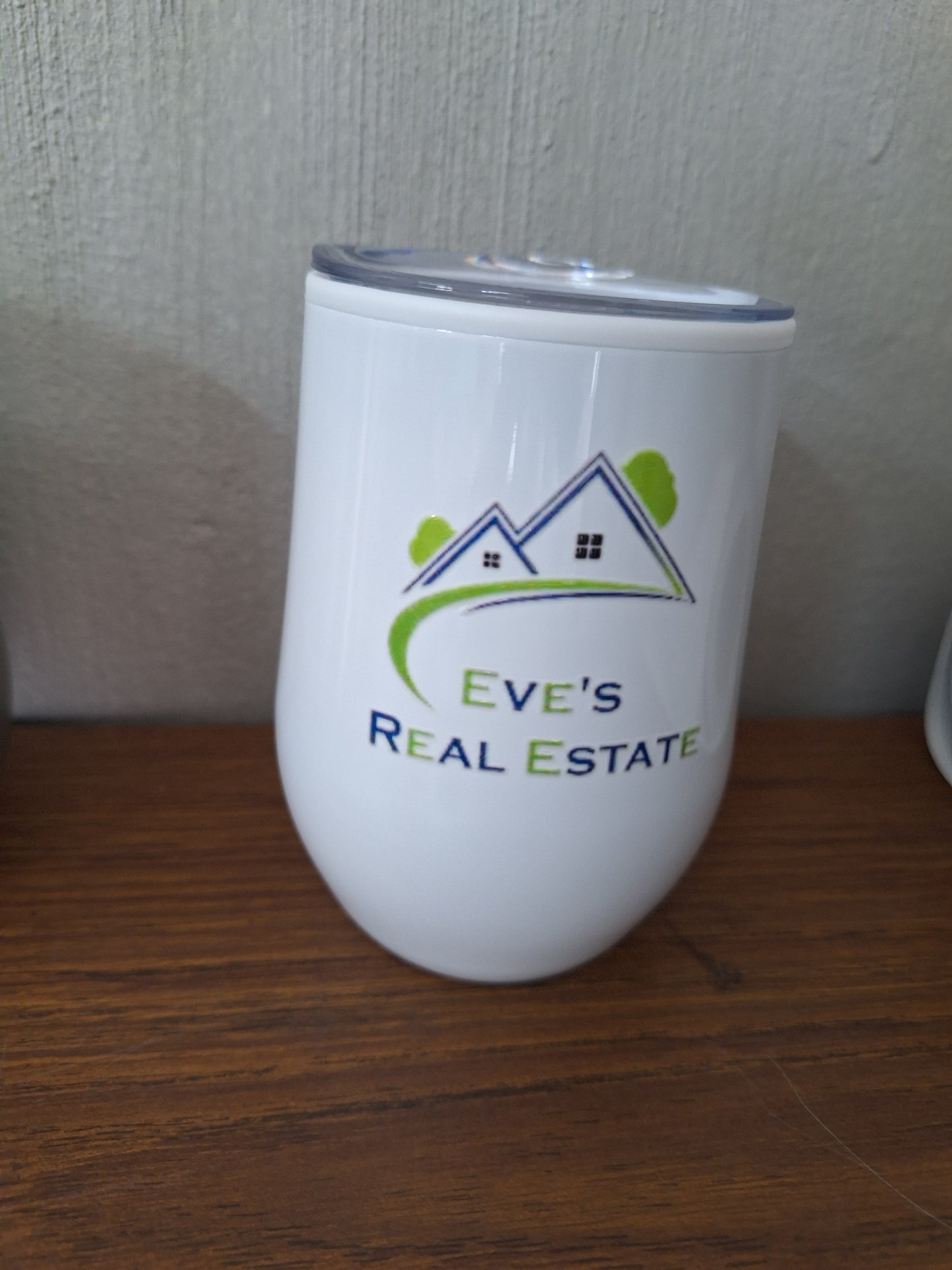 Print your logo on a travel mug double wall